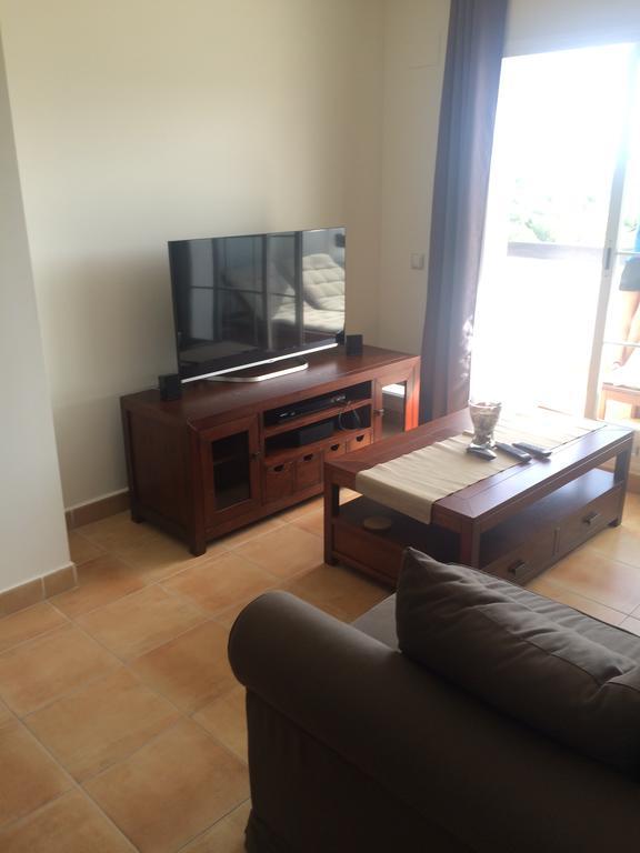 Appartement Las Terrazas De Alcaidesa Bagian luar foto